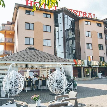 Hotel Mistral Marki  Bagian luar foto