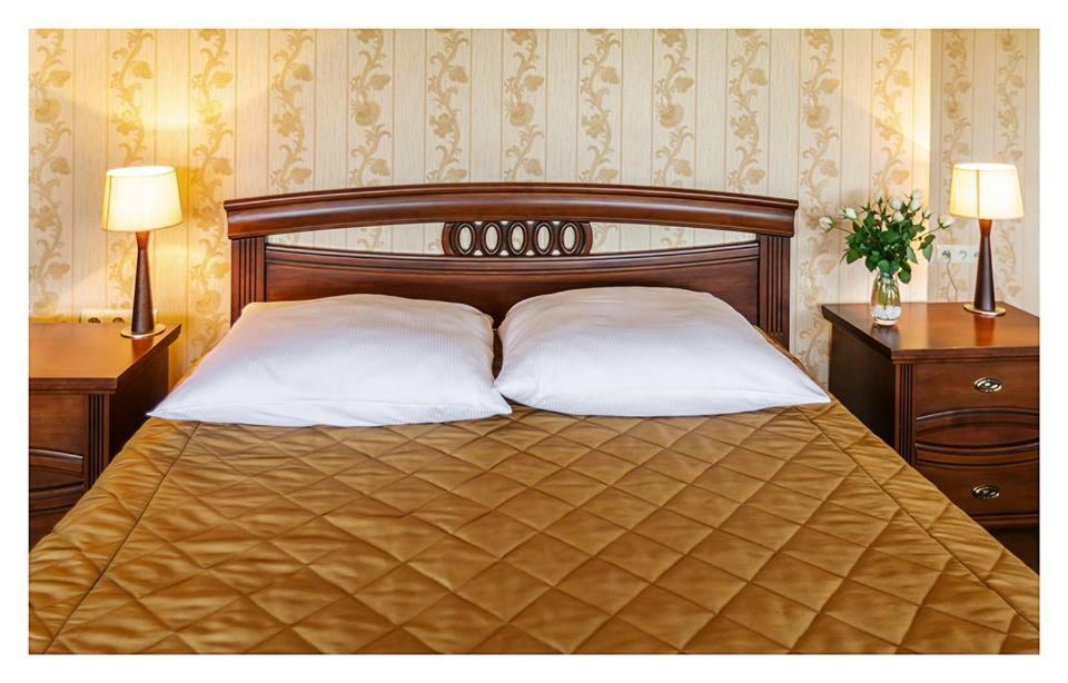 Hotel Mistral Marki  Bagian luar foto